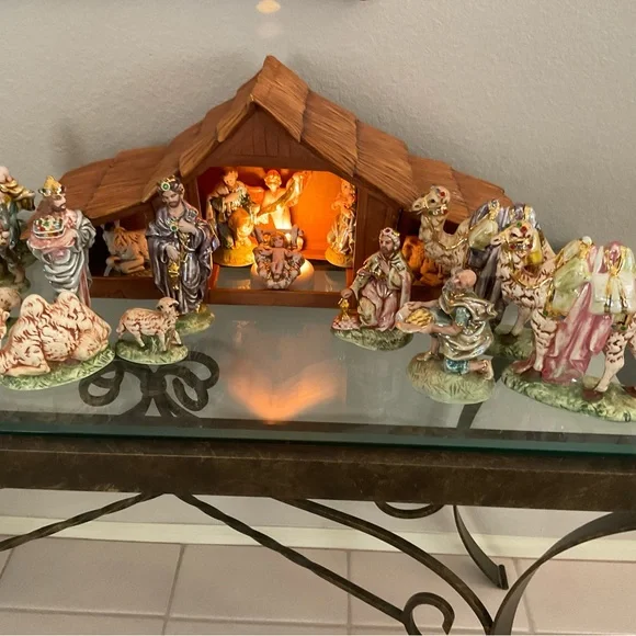 Vintage Atlantic Mold Nativity Manger Scene, 21-Piece, 1970 Ceramic Set